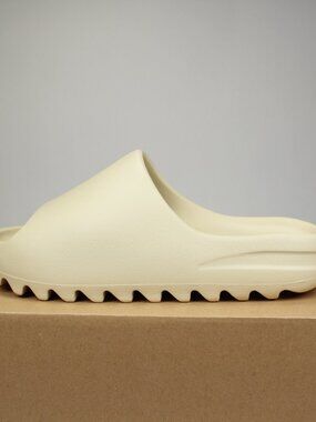 Adidas Yeezy Bone-SIZE 11US-NEW WITH BOX- Unisex YZY SLIDE - FZ5897 slides